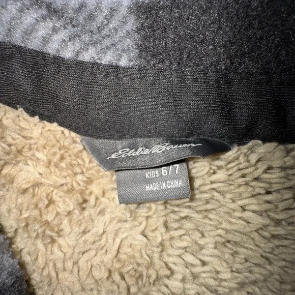 Eddie Bauer Kids 6/7 Small Gray Black Gingham Faux Fur Lined Jacket Snap Button - Picture 4 of 6